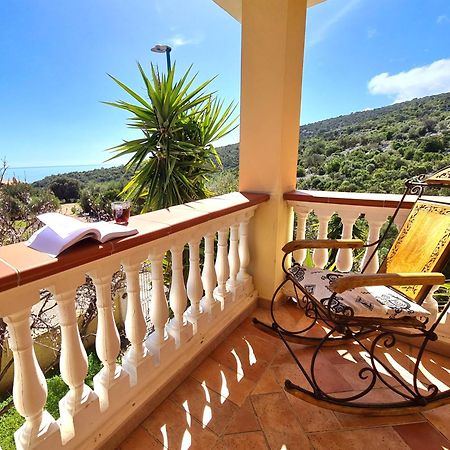 Vista Mare E Montagna Lejlighed Cala Gonone Eksteriør billede